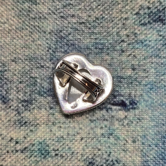 Rainbow Moonstone Heart Ring Size 8 Hand Crafted 925 Sterling Silver Overlay - Picture 9 of 10